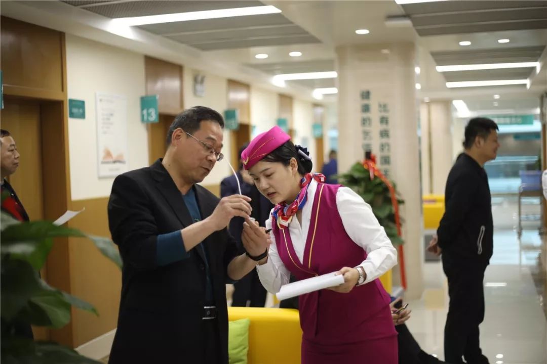 南昌24小时套医保卡(北京医保卡使用指南)